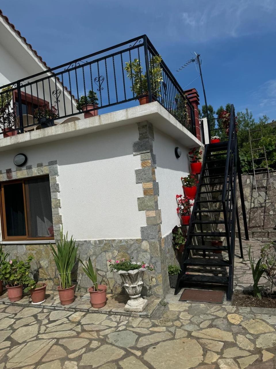 Villa Zefi Rrenc Papaj Exteriér fotografie