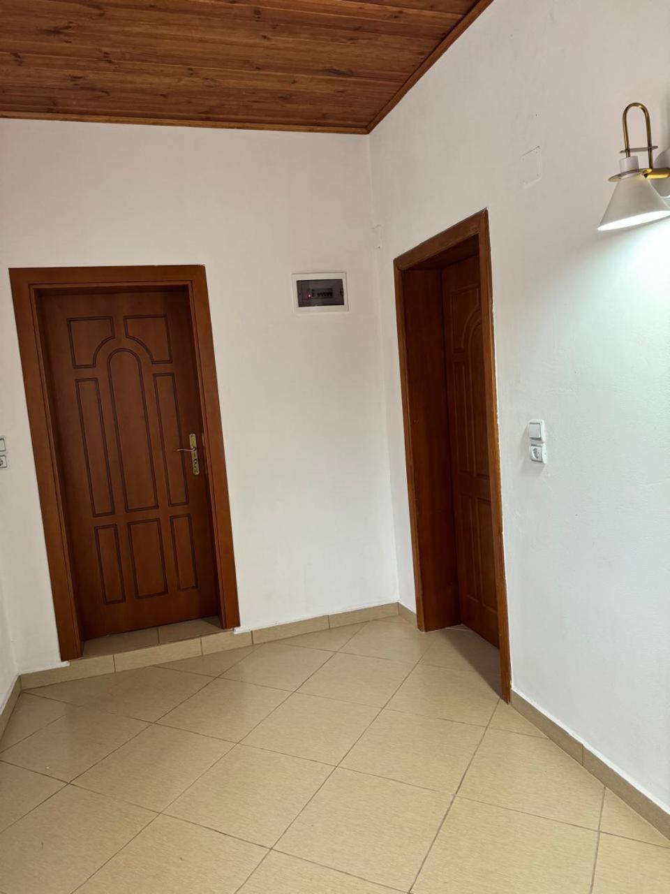 Villa Zefi Rrenc Papaj Exteriér fotografie