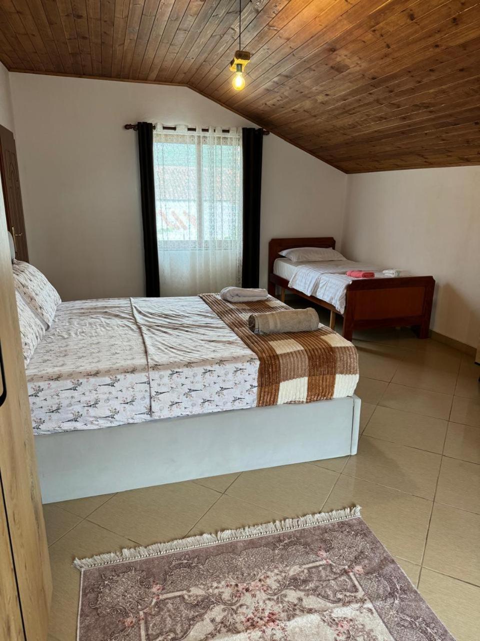 Villa Zefi Rrenc Papaj Exteriér fotografie